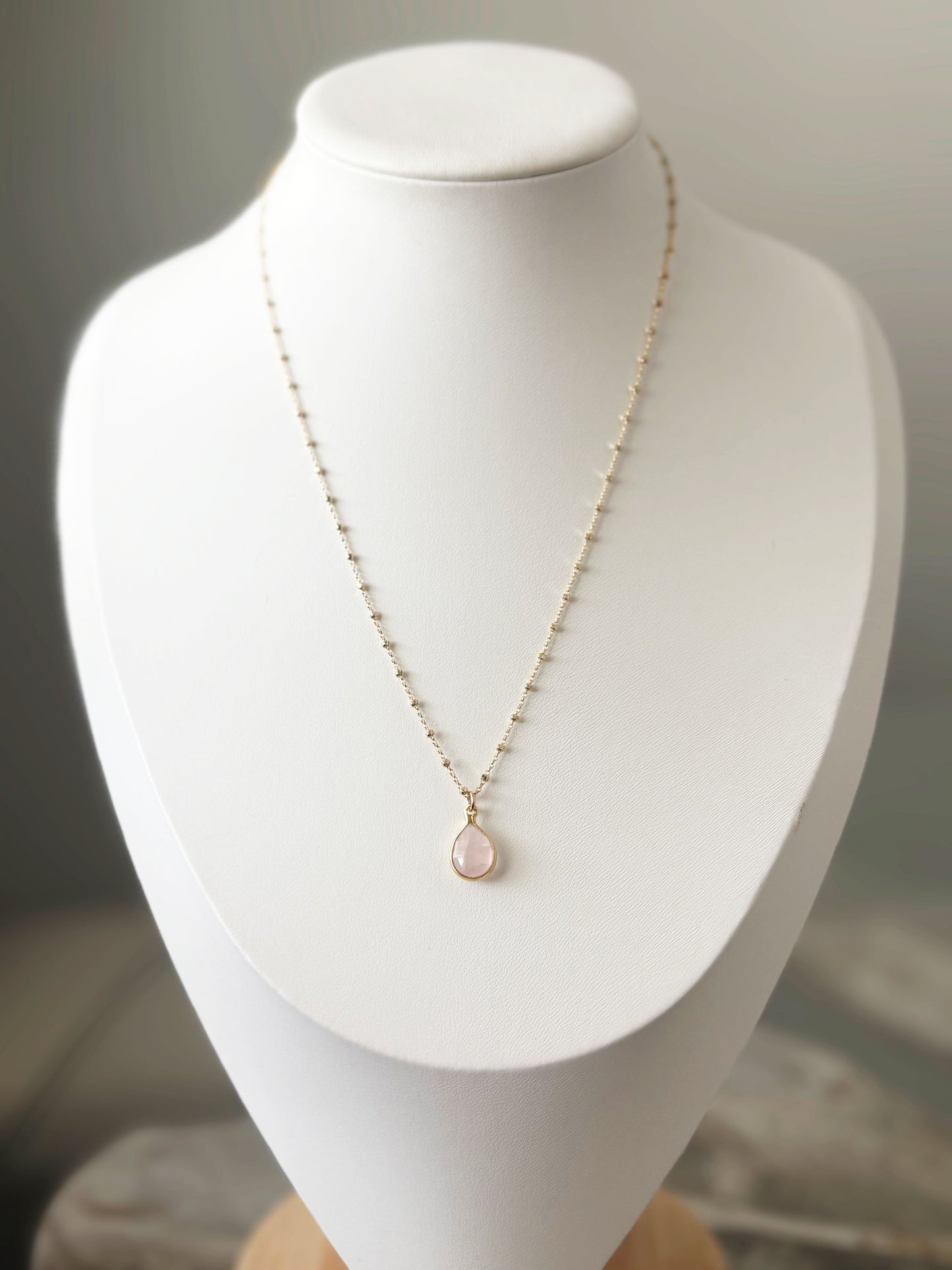 Rose Quartz Gold Chain Necklace