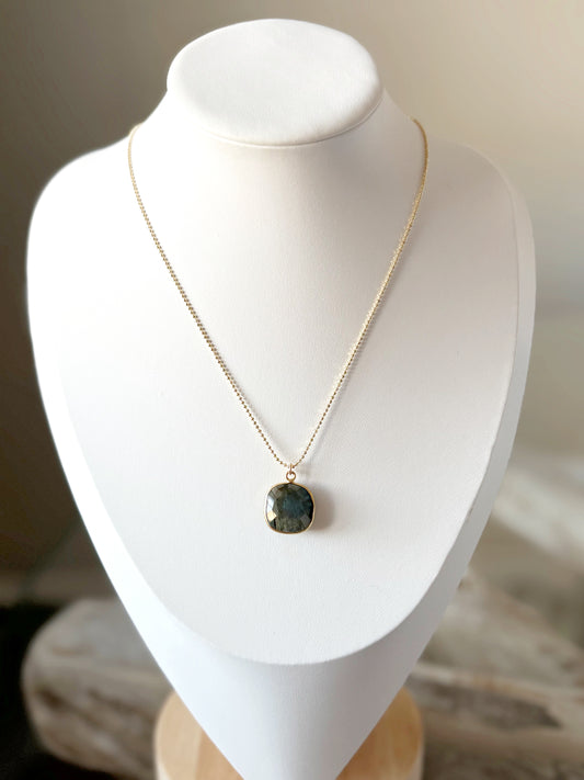 Labradorite Gold Chain Necklace