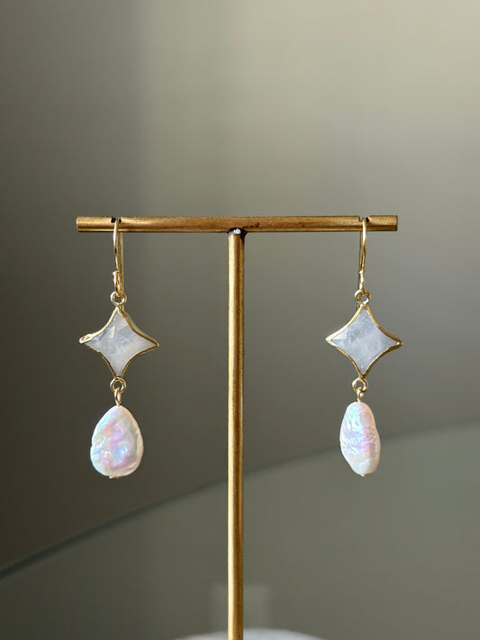 Rainbow Moonstone Pearl Star Earrings