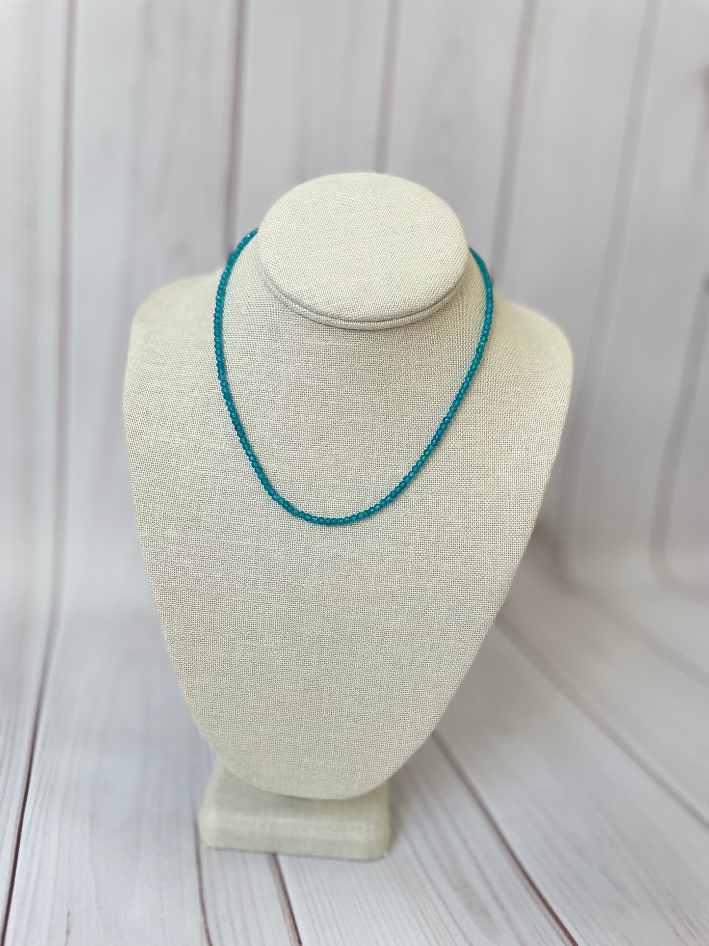 Apatite Choker