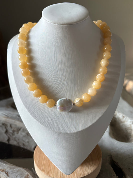 Yellow Jade and Pearl Necklace
