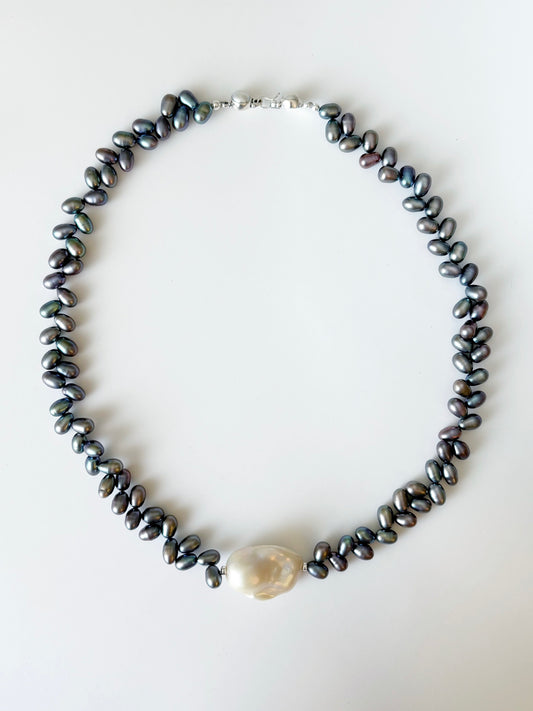 Peacock Pearl Necklace