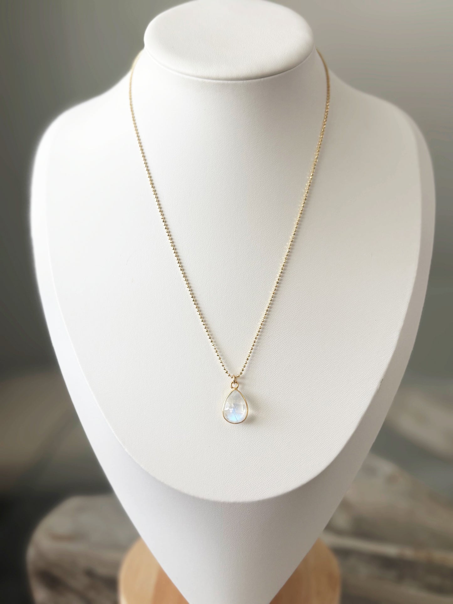 Rainbow Moonstone Gold Chain Necklace 16"