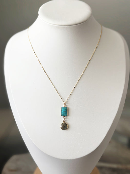 Howlite and Labradorite Chain Necklace