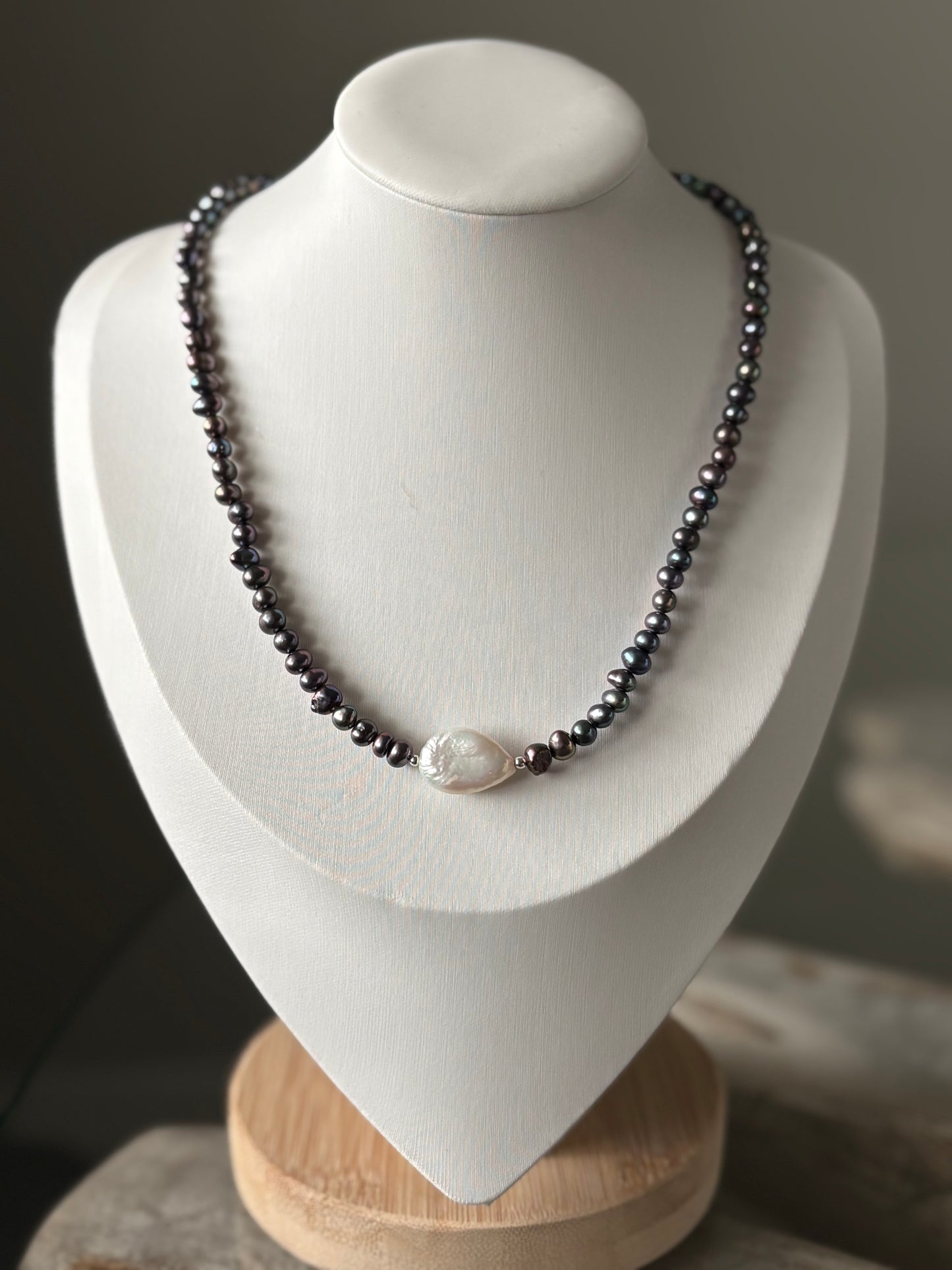 Peacock Pearl Necklace