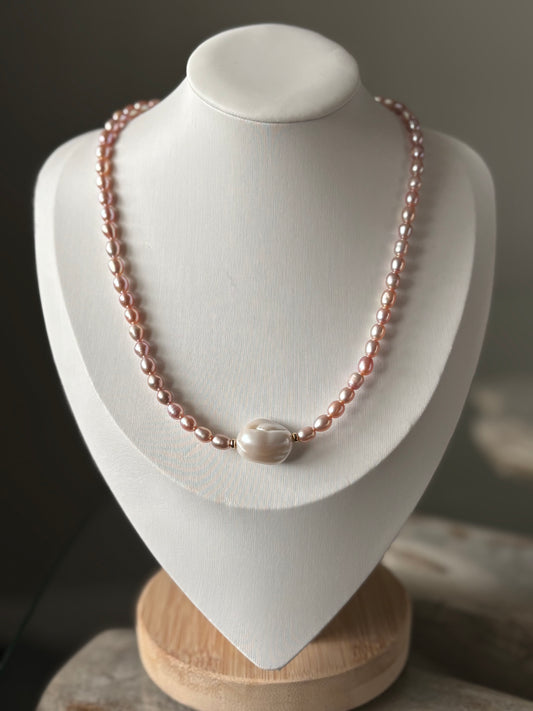 Mauve Pearl Necklace