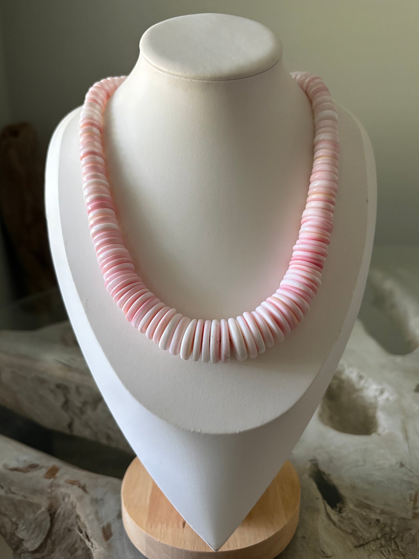 Graduated Conch Shell Necklace