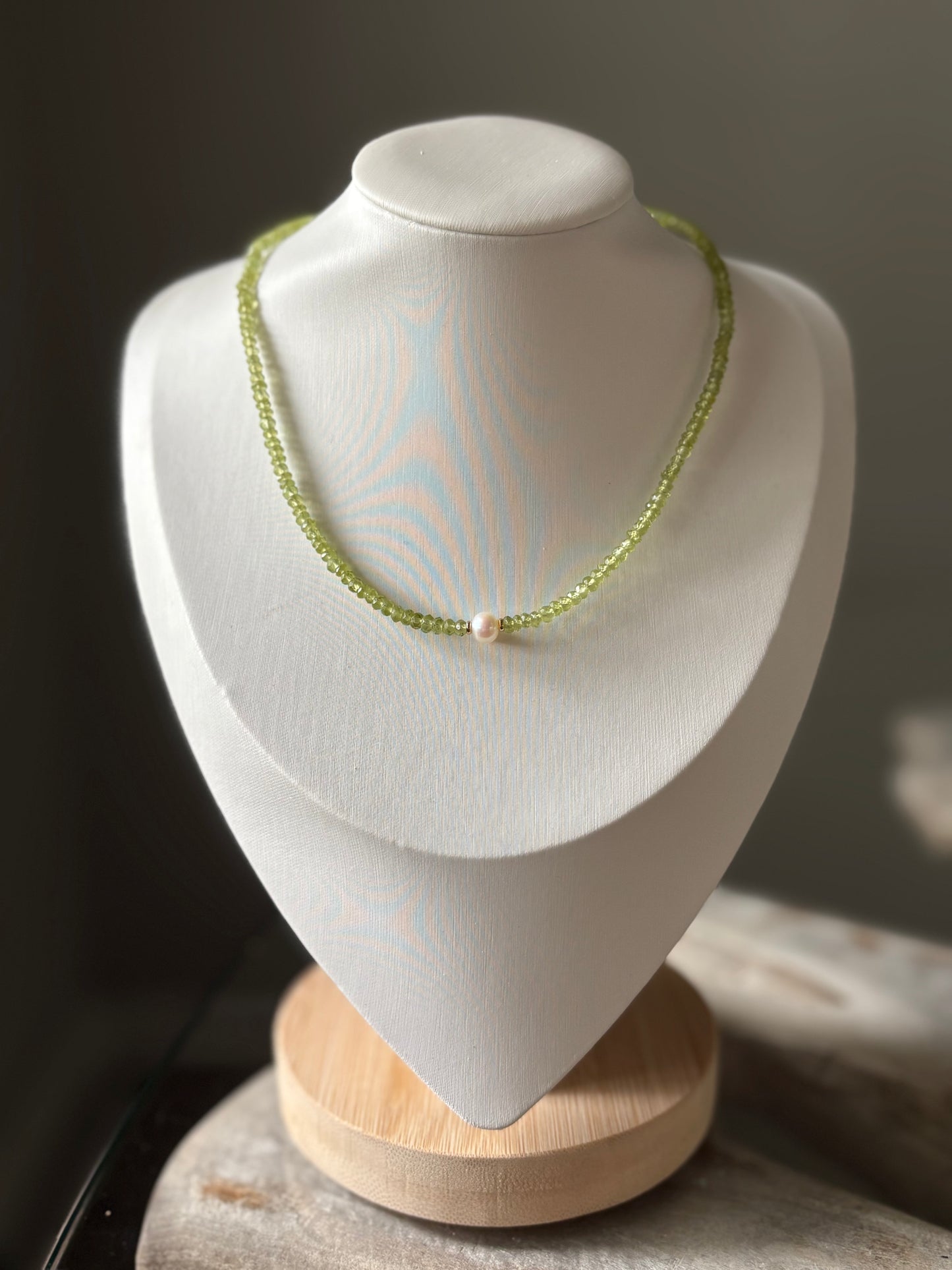 Peridot Pearl Choker