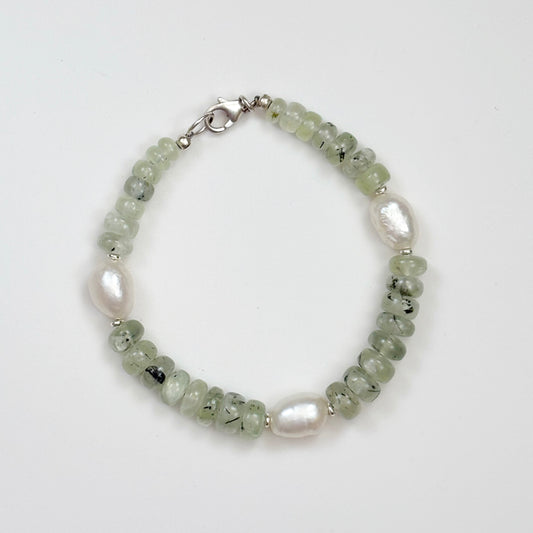 Prehnite and Pearl Bracelet