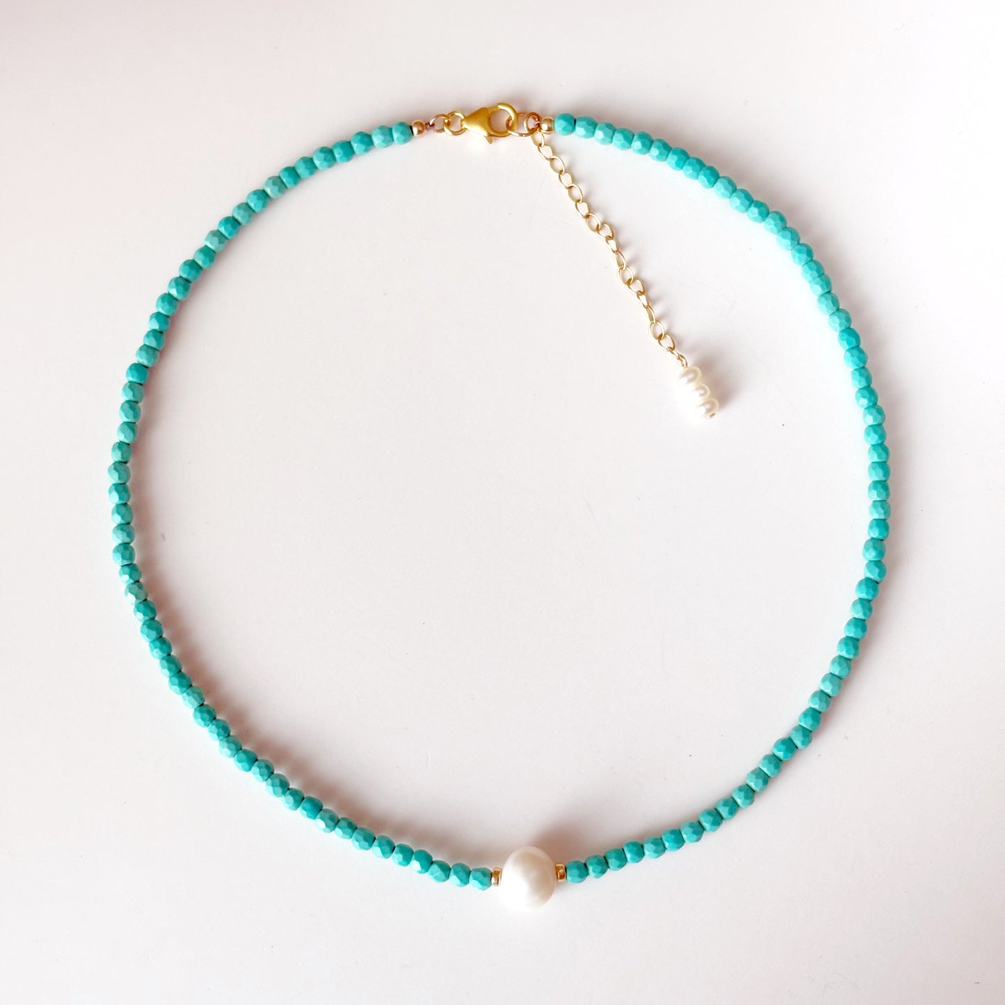 Howlite and Pearl Choker 14"