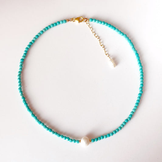 Howlite and Pearl Choker 14"