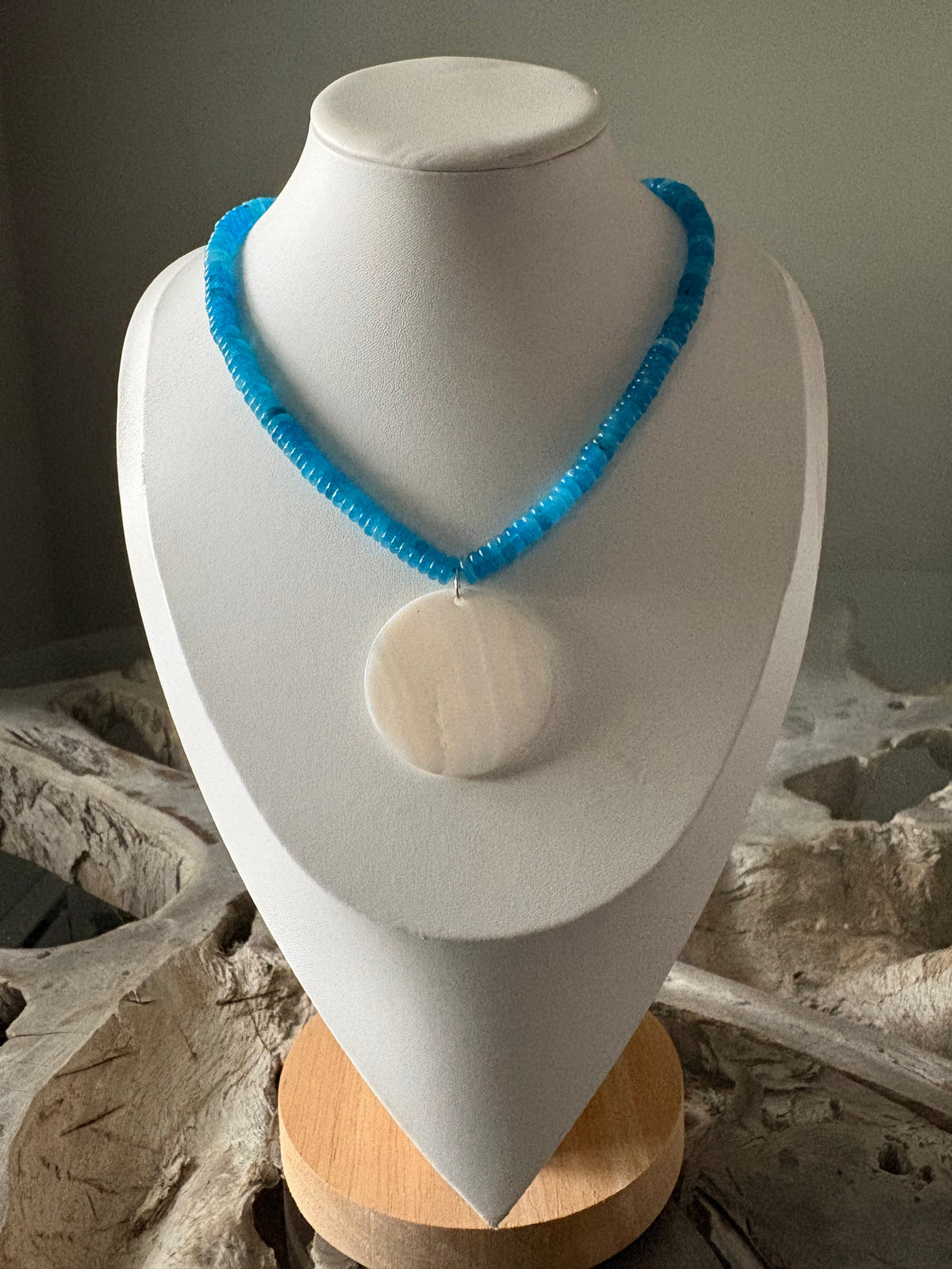 Pool Blue Mother of Pearl Necklace